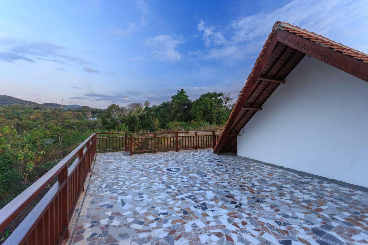 Tanjung Lima Villas Labuan Bajo Exterior foto